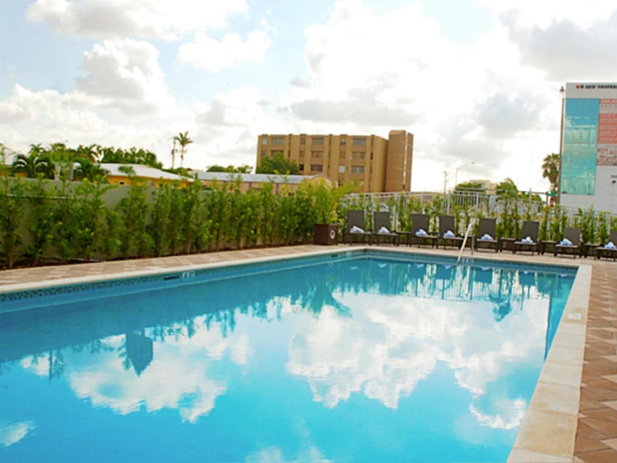 Best Western Plus Miami Intl Airport Hotel & Suites Coral Gables Екстериор снимка